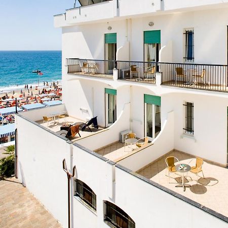 ספוטורנו Hotel Ligure מראה חיצוני תמונה