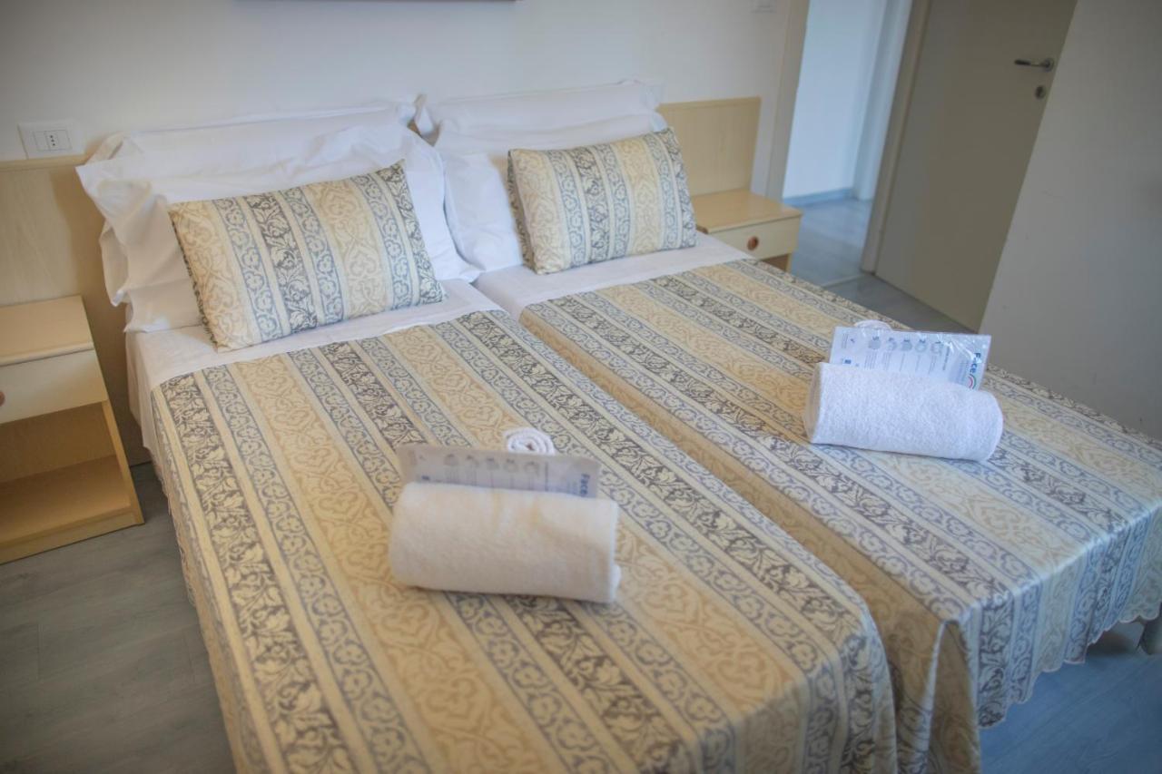 ספוטורנו Hotel Ligure מראה חיצוני תמונה