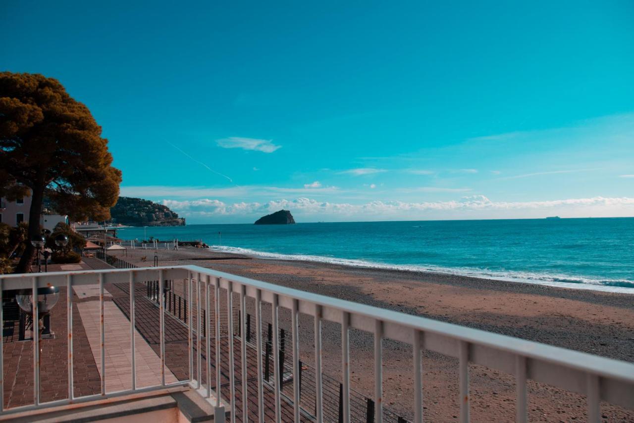 ספוטורנו Hotel Ligure מראה חיצוני תמונה