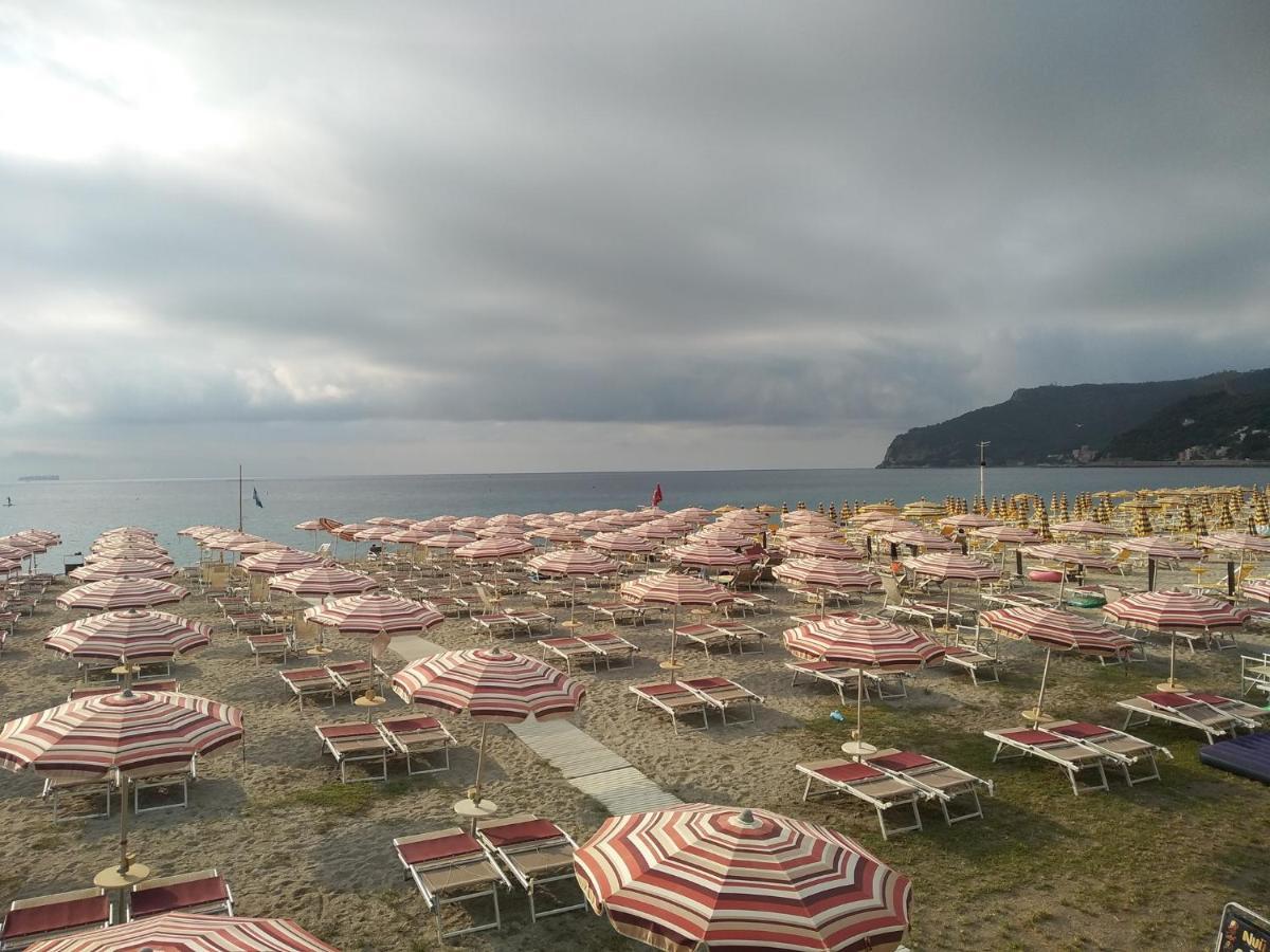 ספוטורנו Hotel Ligure מראה חיצוני תמונה