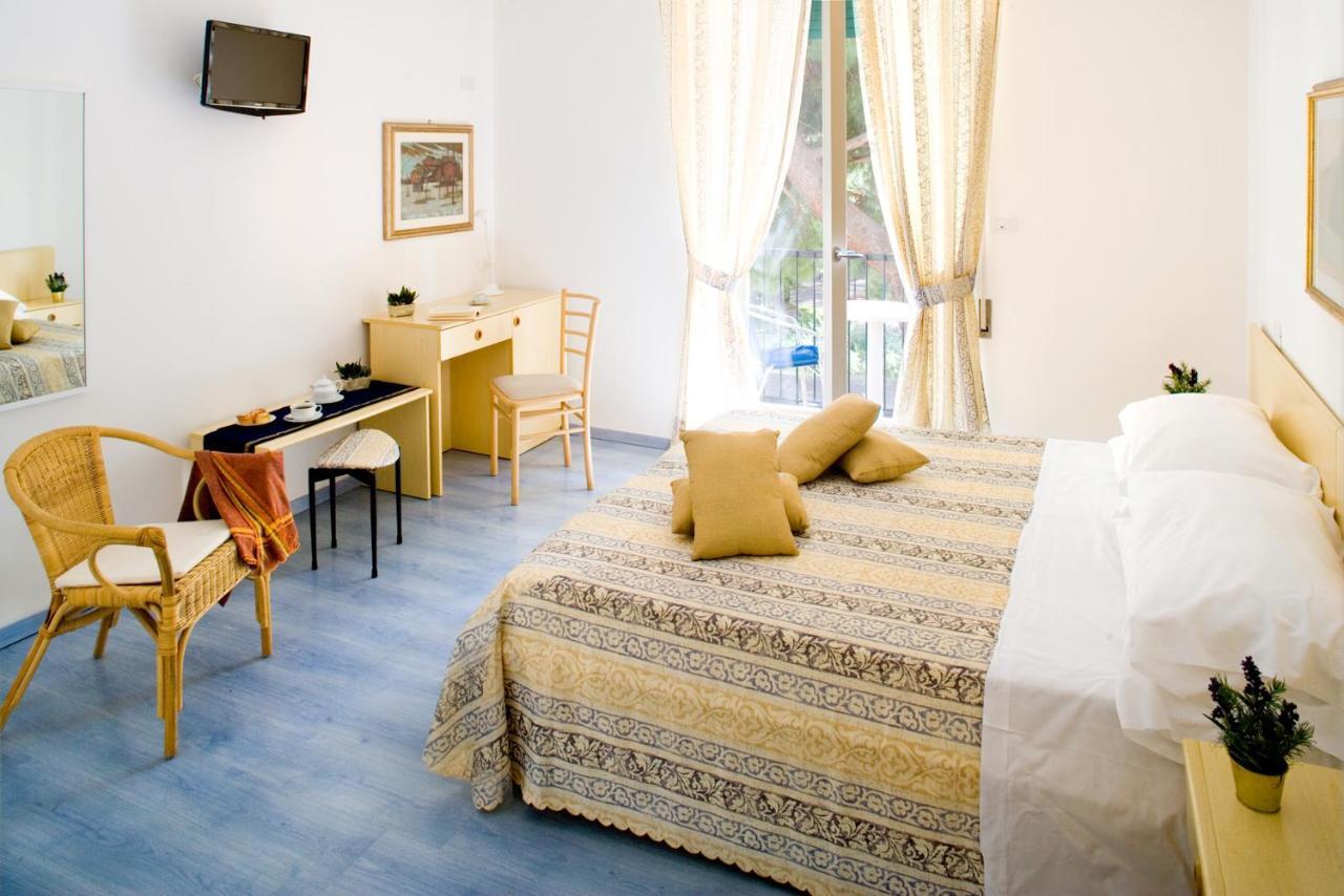 ספוטורנו Hotel Ligure מראה חיצוני תמונה